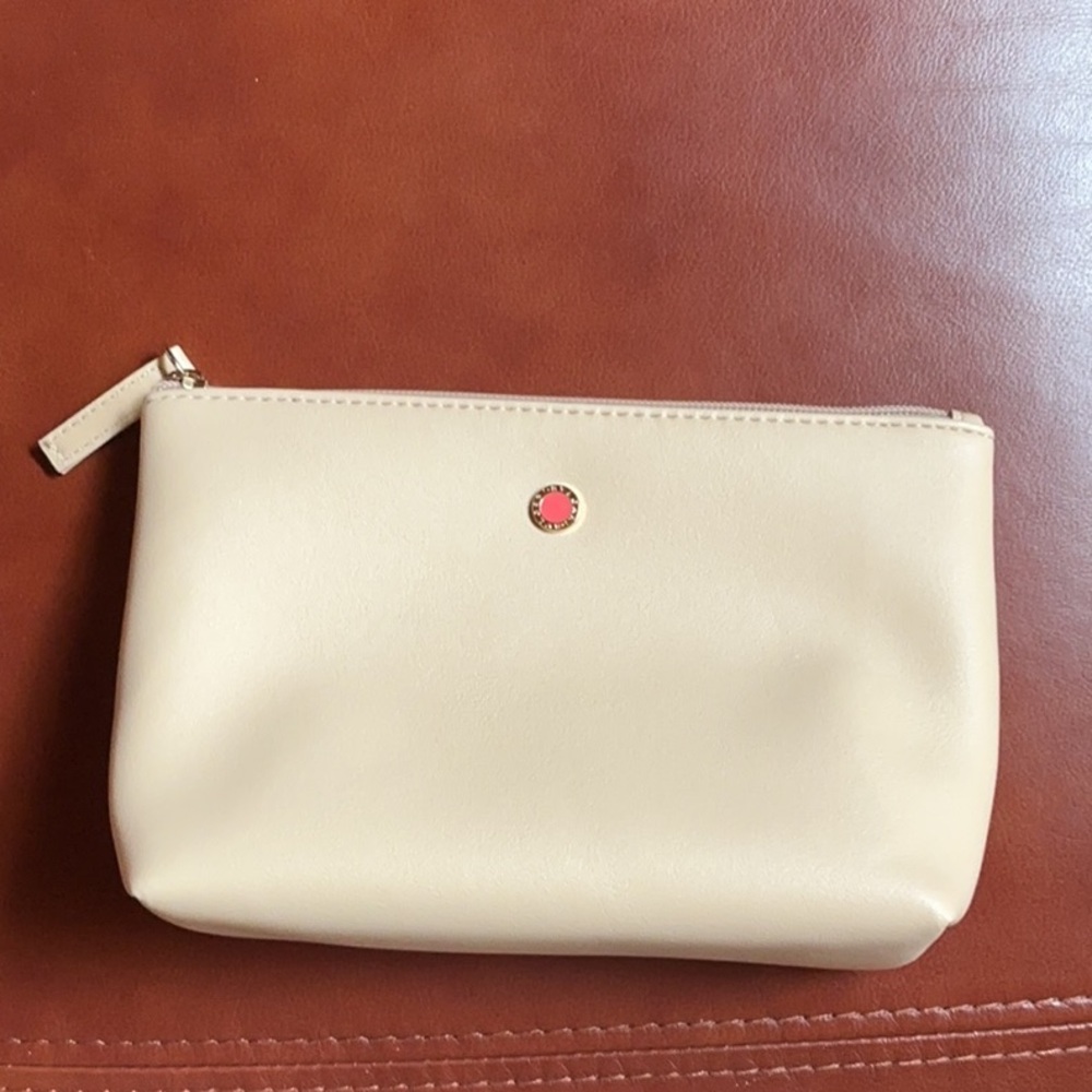 Bulgari Emirates Makeup Cream Pouch with Pink Interior and mirror